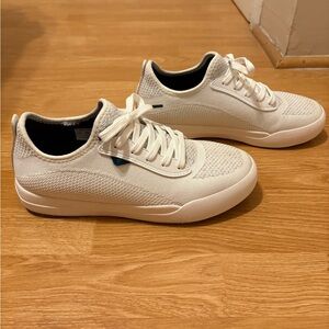 Vessi Waterproof Women's Weekend Sneakers - Marble White - Size 8